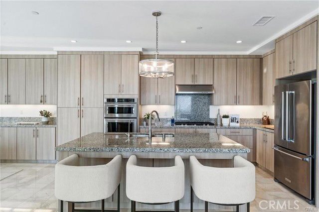 Building Photo - 147 Oceano