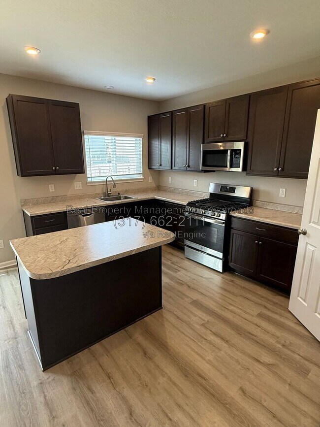 Building Photo - 5509 W Woodhaven Dr