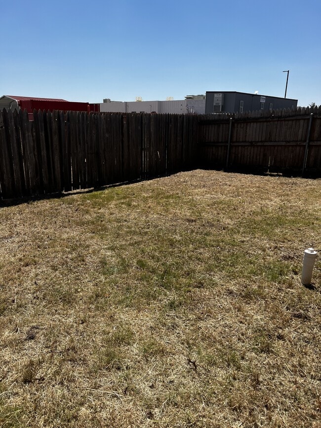 Building Photo - 510 N Brentwood Ave