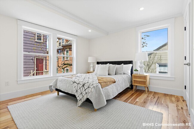 Building Photo - 15 Spring Hill Terrace