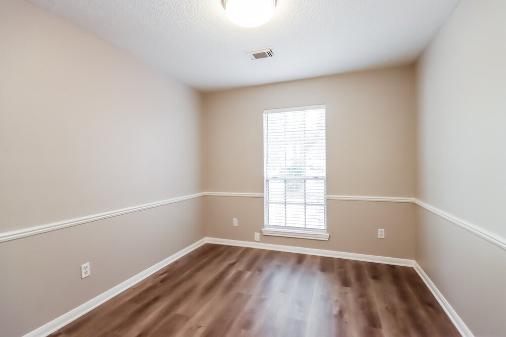 Building Photo - 4018 Hunnington Dr