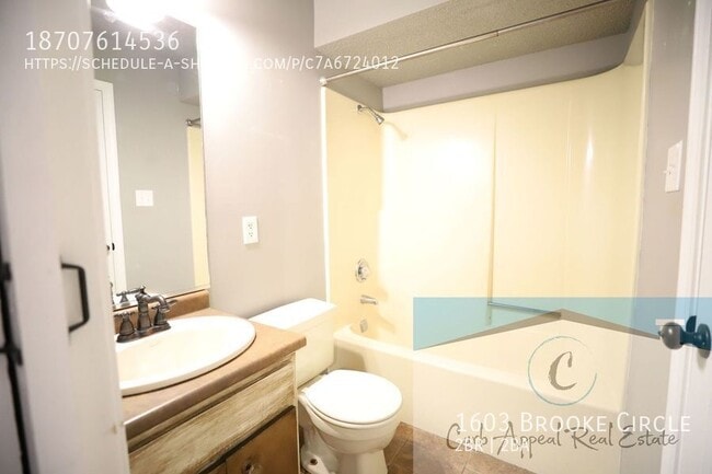 Building Photo - 1603 Brooke Cir