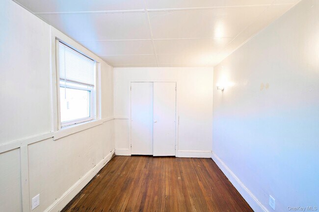 Building Photo - 10 Railroad Ave