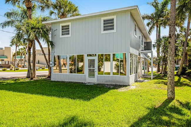 Building Photo - 122 Peppertree Ln