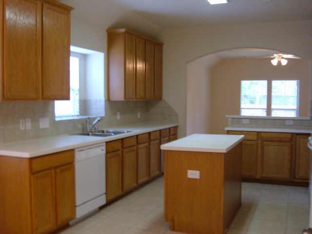 Building Photo - 98 S Regan Mead Cir