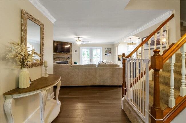 Building Photo - 4 Plum Tree Ct