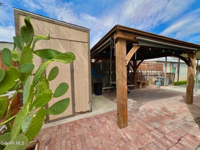 Building Photo - 849 E Avenue I