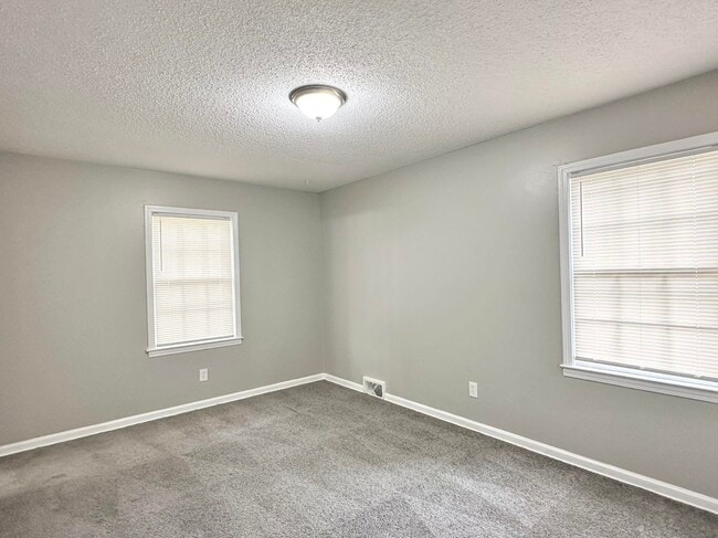 Building Photo - 2784 Bragg Ln