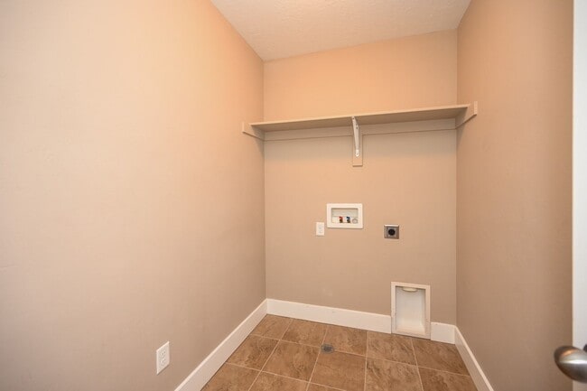 Building Photo - 13078 S Elm Hollow Ct