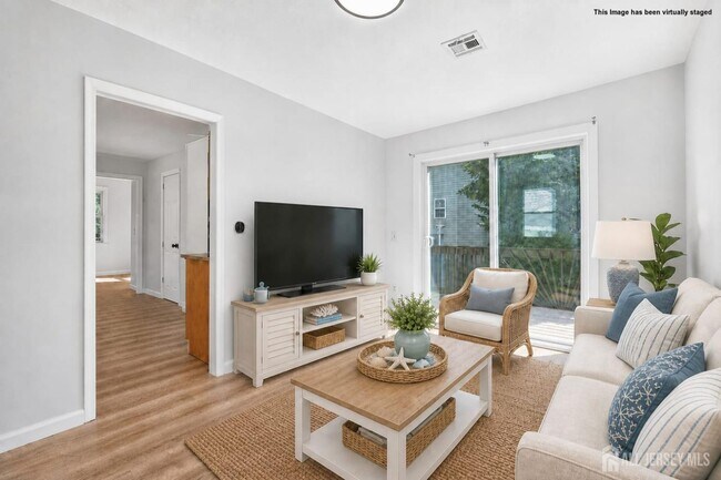 Building Photo - 250 Brookside Ave