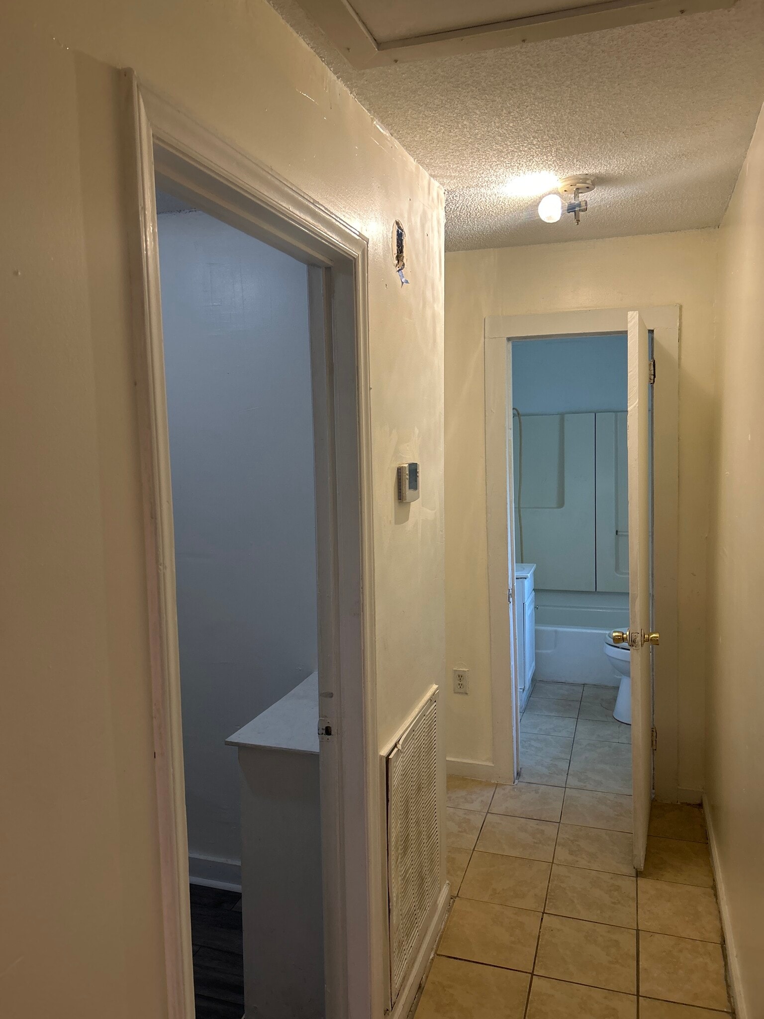 Building Photo - 1156 Wilson St