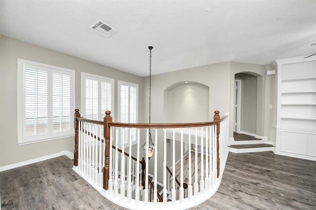 Building Photo - 12819 Kingsbridge Ln