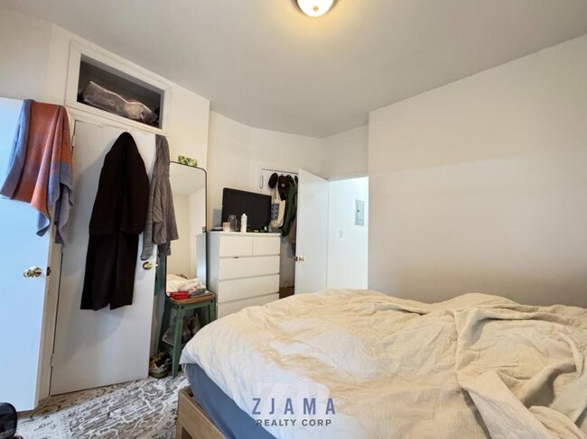 Building Photo - 2 bedroom in Brooklyn NY 11215