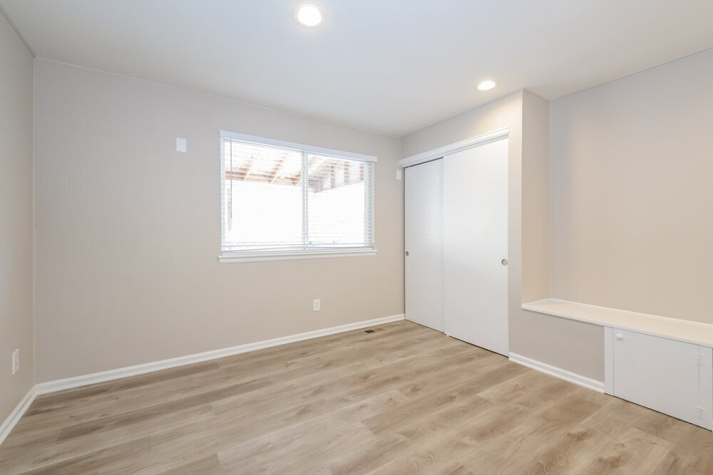 Building Photo - 4074 S Kirk Ct