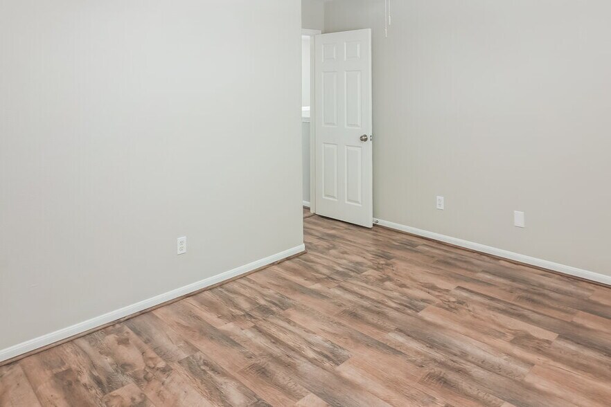 Building Photo - 20439 Westfield Estates Dr