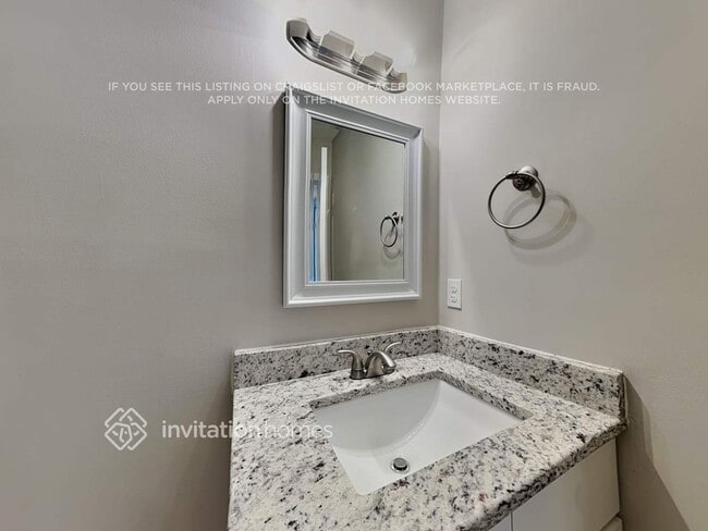 Building Photo - 347 Ashdale Dr