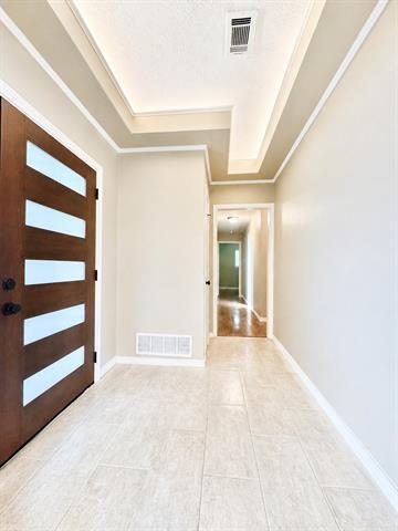 Building Photo - 3321 Fontaine St