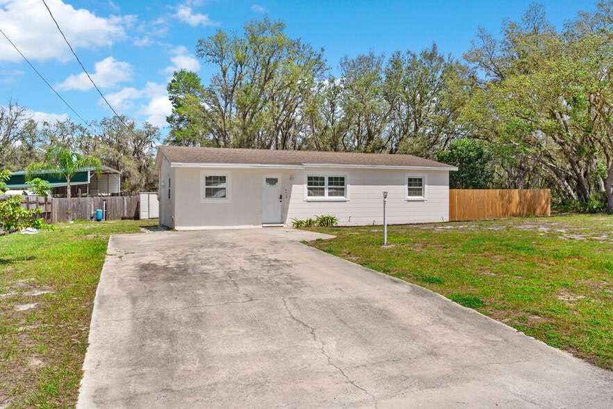 Building Photo - 3150 W Carmine Rd