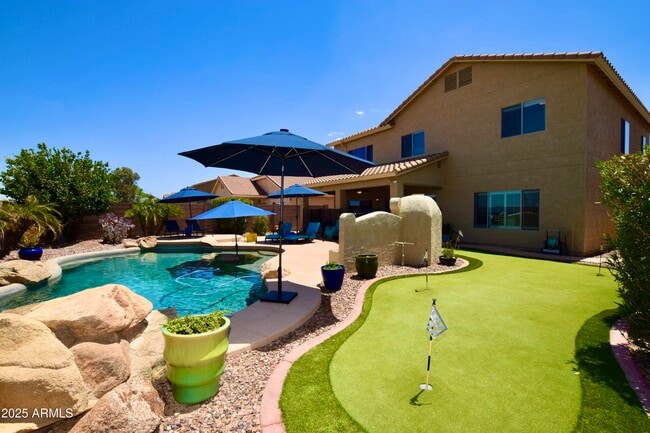 Building Photo - 44236 Adobe Cir