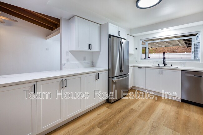 Building Photo - 27220 Seco Canyon Rd