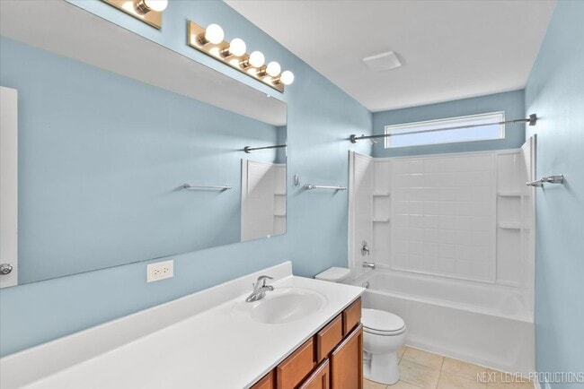 Building Photo - 5734 Oak Ridge Way