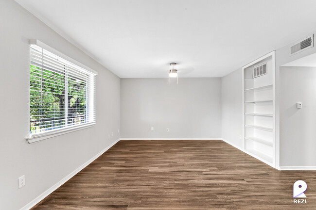 Building Photo - 2606 Wheless Ln