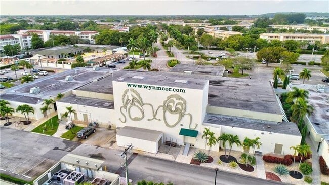 Building Photo - 4301 Martinique Cir