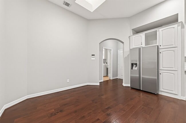 Building Photo - 22718 Emily Park Ln