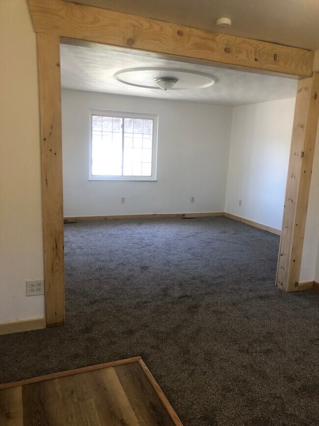 Building Photo - 507 N 12th St