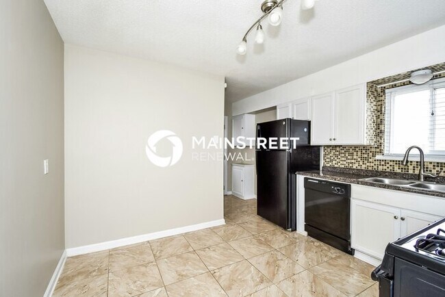 Building Photo - 3 Bedroom Pet-Friendly Home in Louisville,...