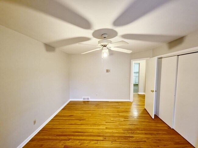 Building Photo - 3427 Westbury Rd, Shaker Heights, OH 44120