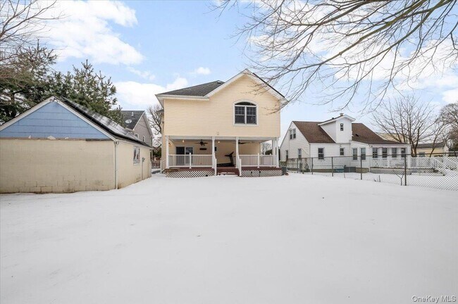 Building Photo - 234 S Pershing Ave