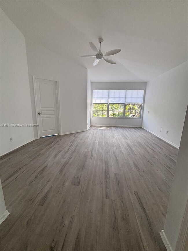 Building Photo - 5447 Grand Park Pl