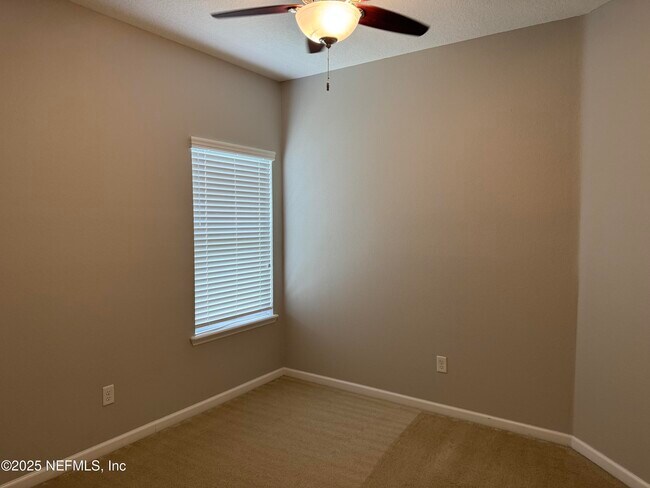 Building Photo - 246 Princess Dr