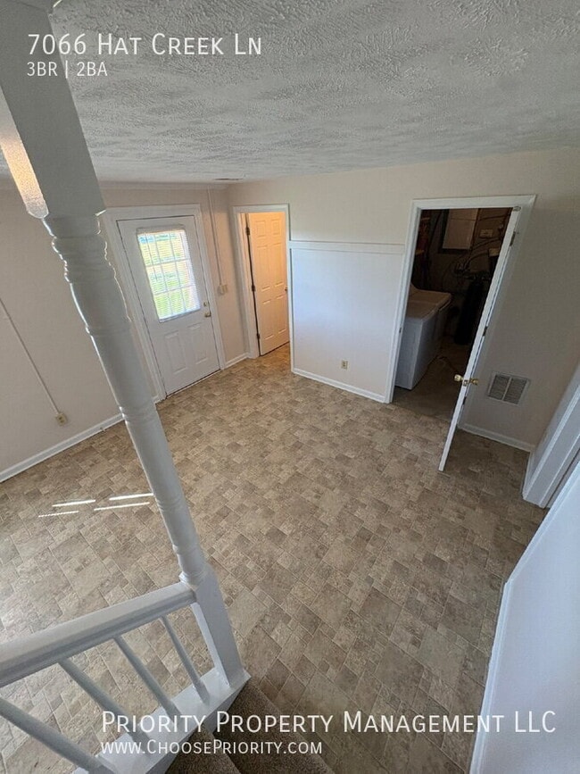 Building Photo - 7066 Hat Creek Ln