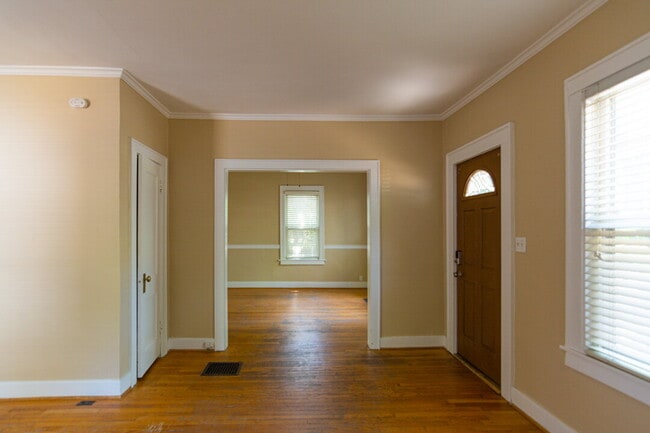 Building Photo - 26 Bagwell Ave