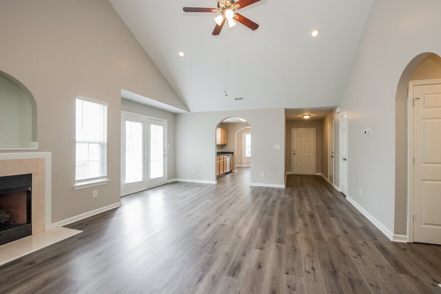 Building Photo - 6423 Nevin Glen Dr