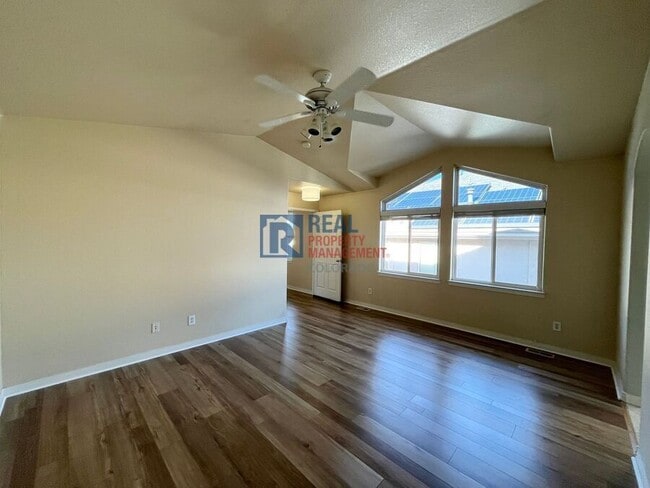 Building Photo - 5304 Stuart St