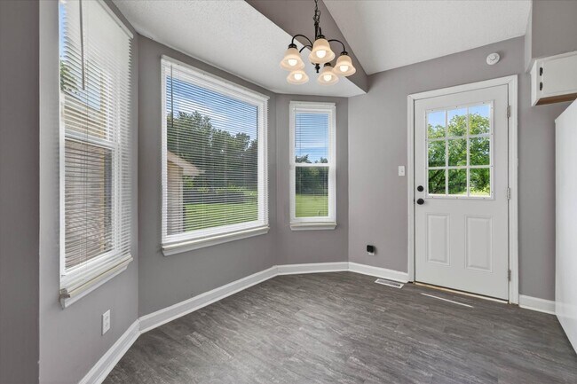 Building Photo - 91 Grassmire Dr