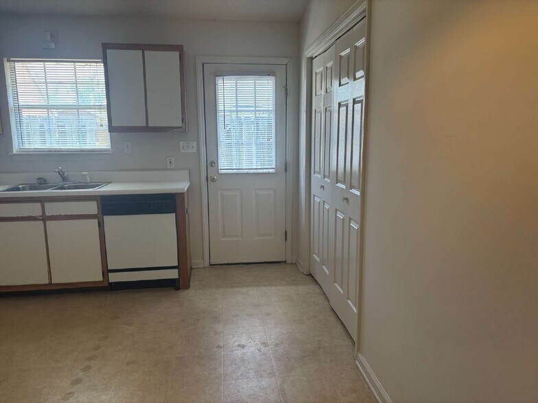 Building Photo - 2608 Boone Ct