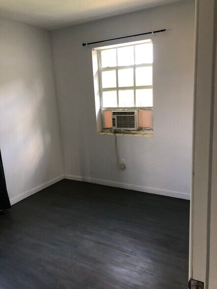 Building Photo - 740 NW 31st St