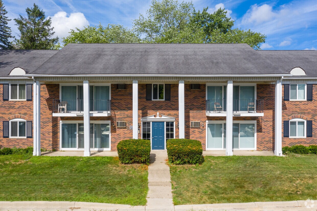 Apple Ridge Livonia