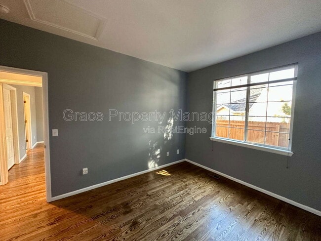 Building Photo - 9064 W Phillips Dr