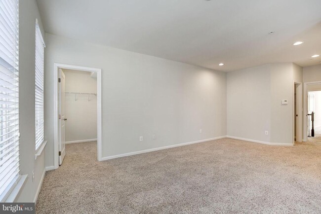 Building Photo - 451 Kornblau Terrace SE