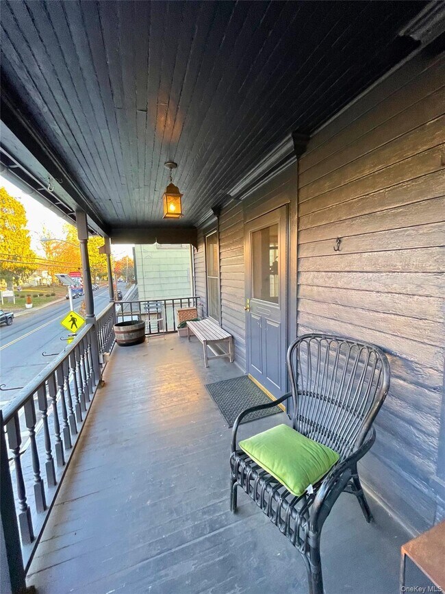 Building Photo - 44 Main St