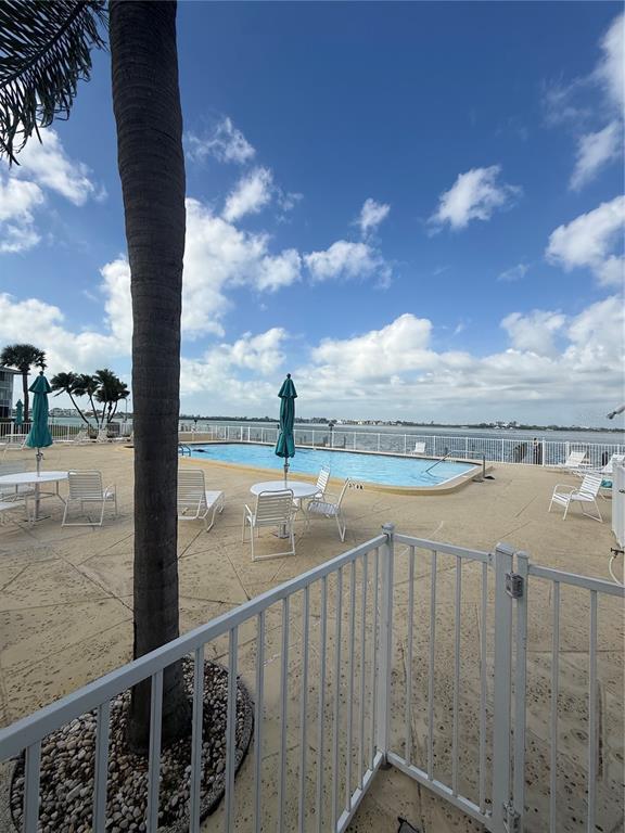 Building Photo - 775 John Ringling Blvd