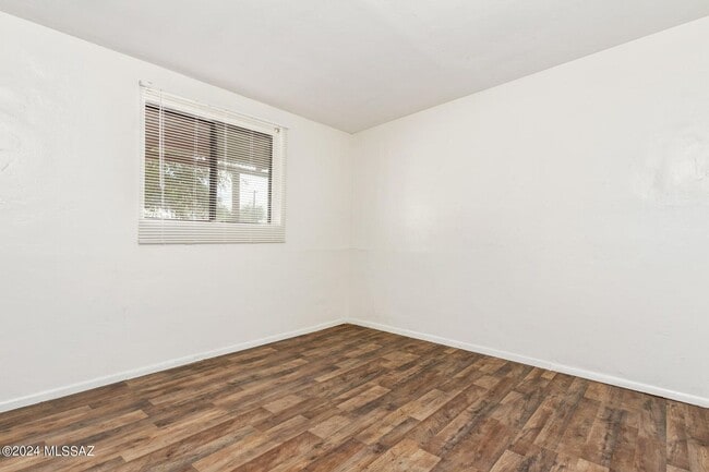 Building Photo - Charming Remodeled 3 Bedroom Brick Home