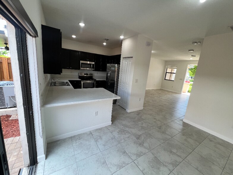 Building Photo - 25120 SW 114th Ave
