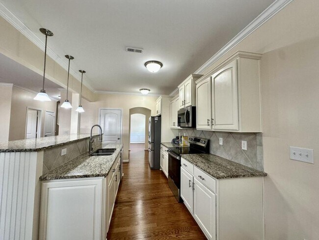 Building Photo - 2415 Impatien Drive