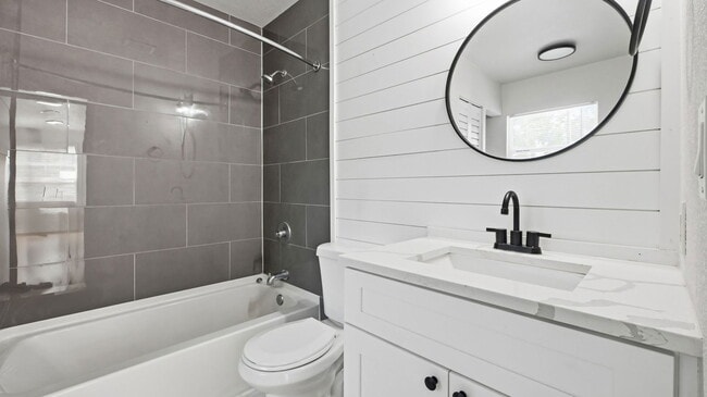 Building Photo - 4952 21st St N